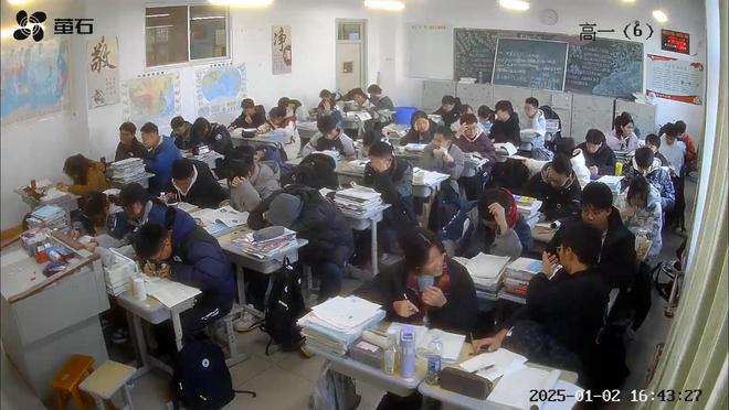 后续来了！网友表示：这嘉奖是不是低了凯发k8登录地震中高中生背起同学逃生(图2)