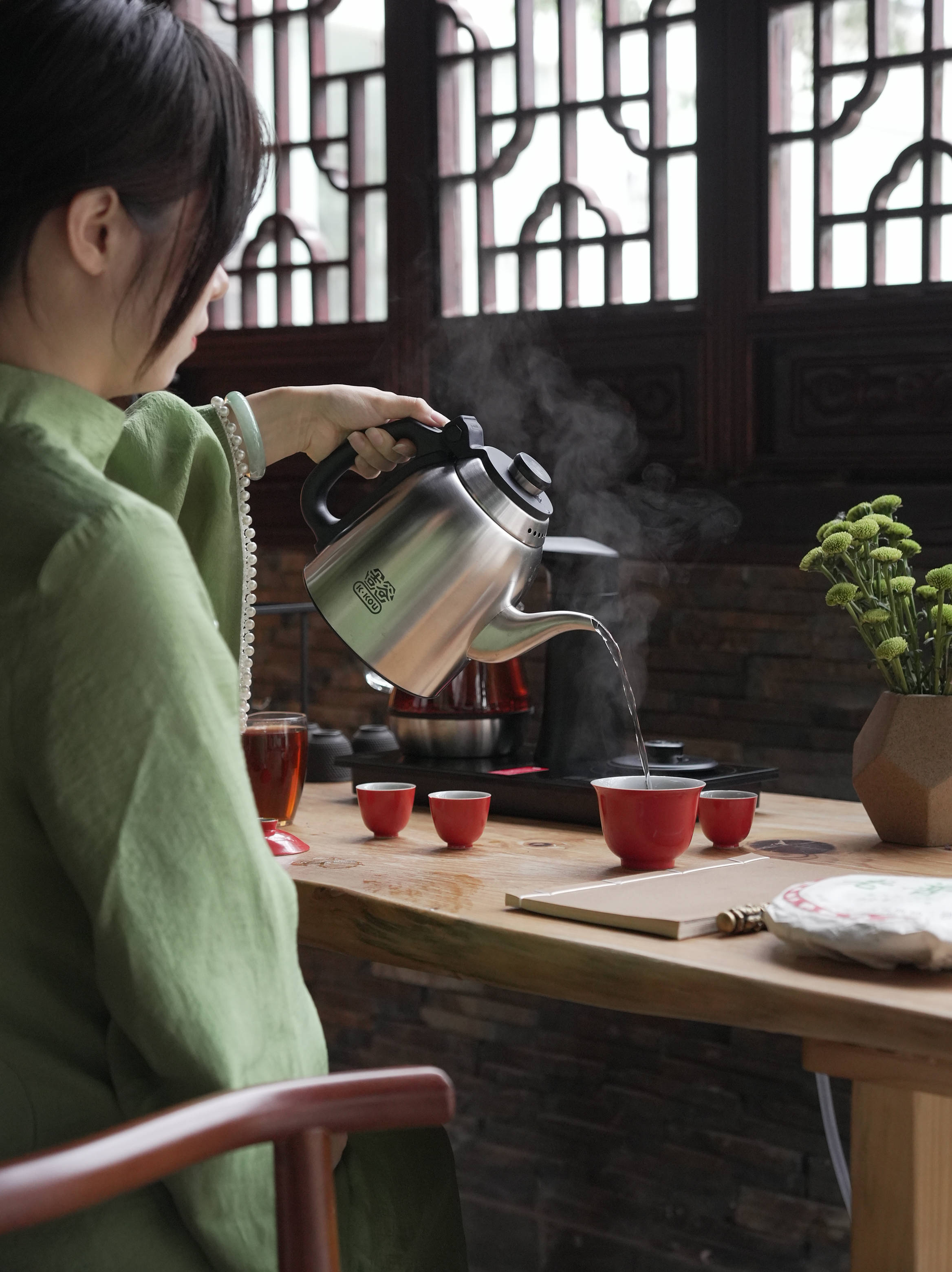 喝茶口味！待客聚会体面又简单方便K8凯发国际烧水煮茶照顾不同人的(图4)