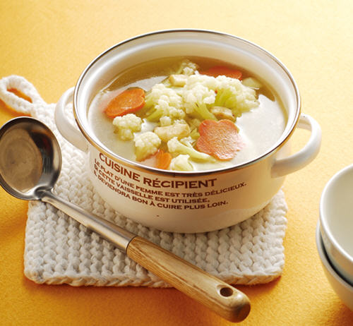 只需一个按键就能轻松品搞定K8凯发国际用电锅做好汤(图4)